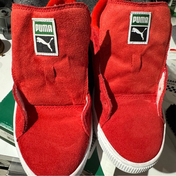 Puma Suede Jr. size 7y “high risk red”  LOOKS NEW - Picture 10 of 15